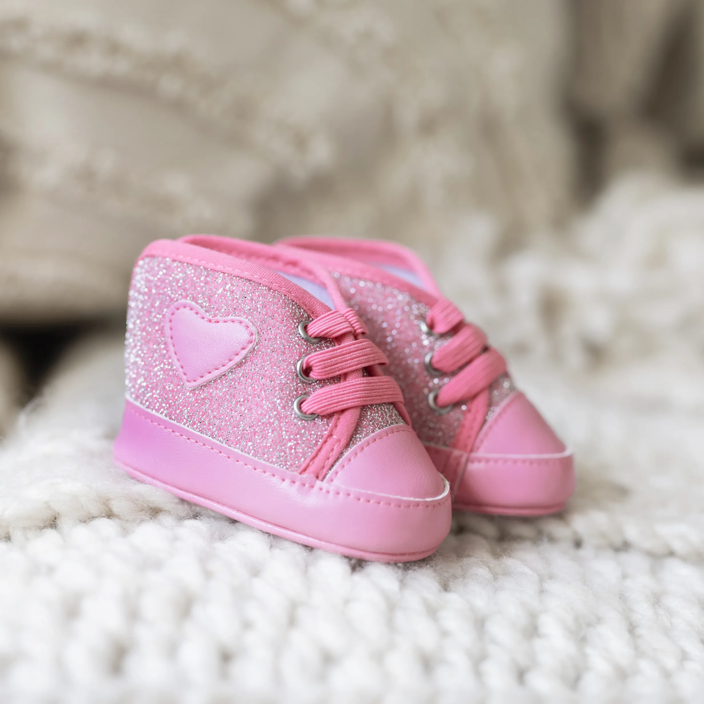 DOCKSKOR GLITTRIGA GYMPASKOR 41-46 CM