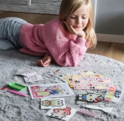 HELLO KITTY DIAMANTMÅLNING MED NYCKELRING