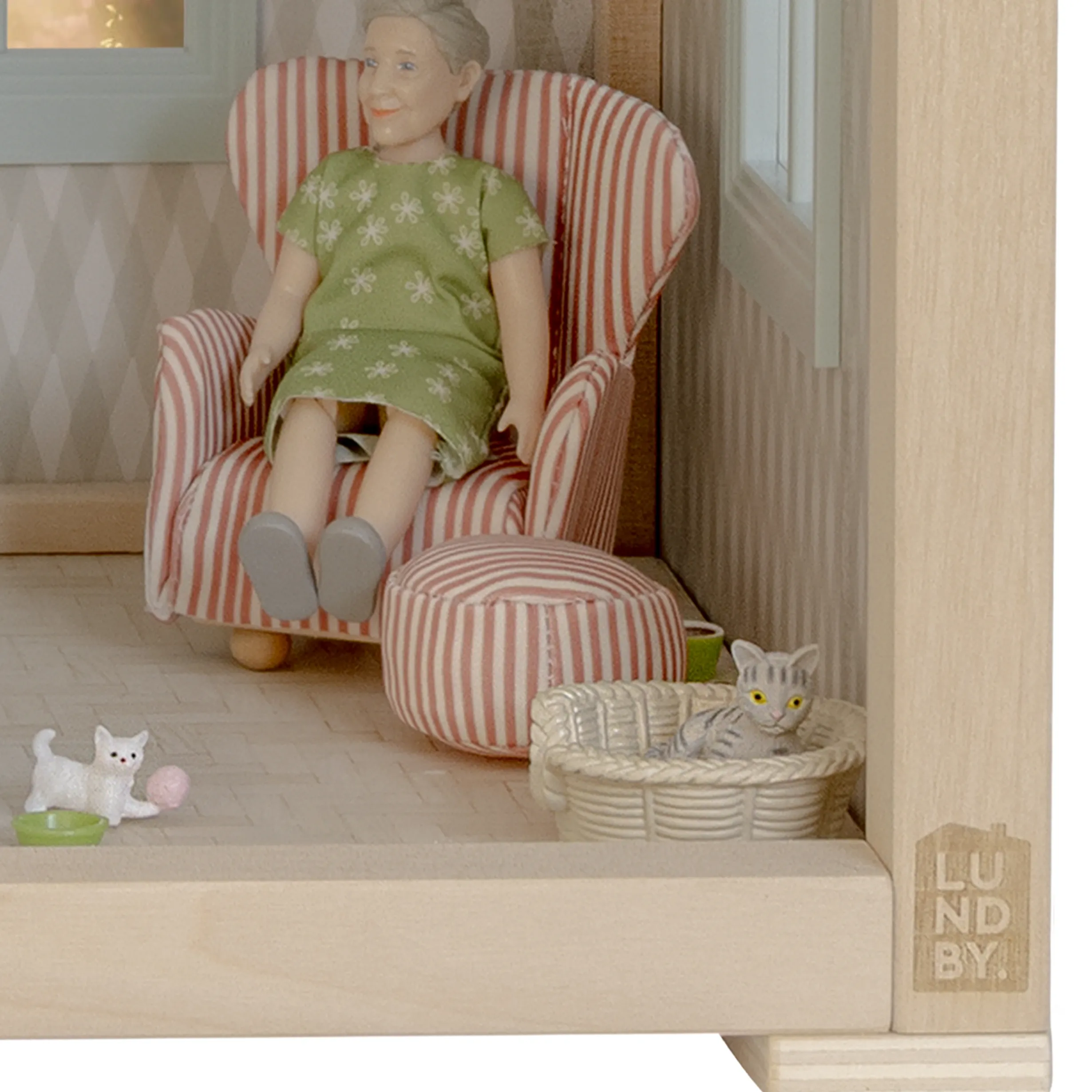 LUNDBY DOCKHUSDJUR KATTER