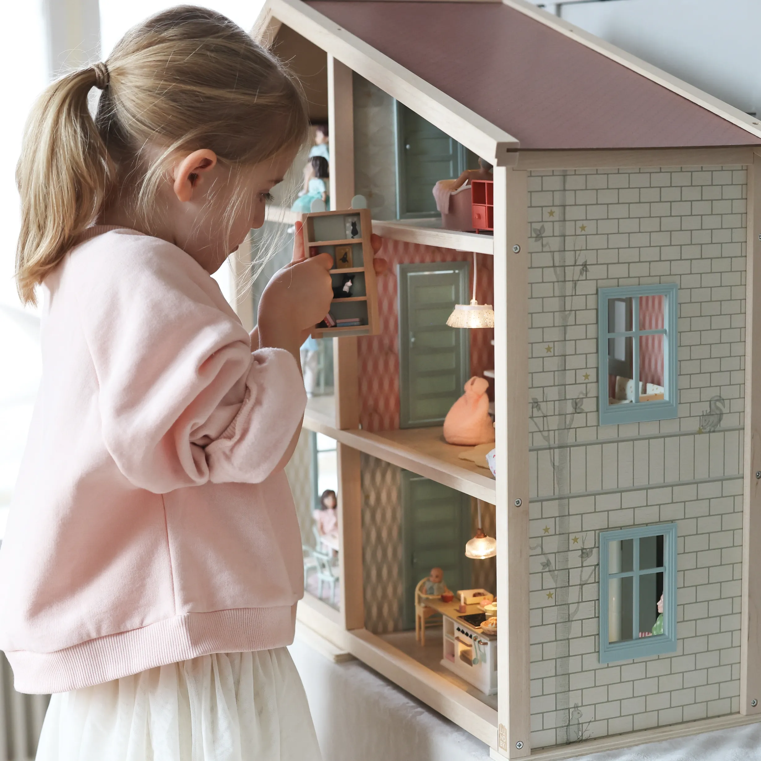 LUNDBY DOCKHUSMÖBLER BOKHYLLA