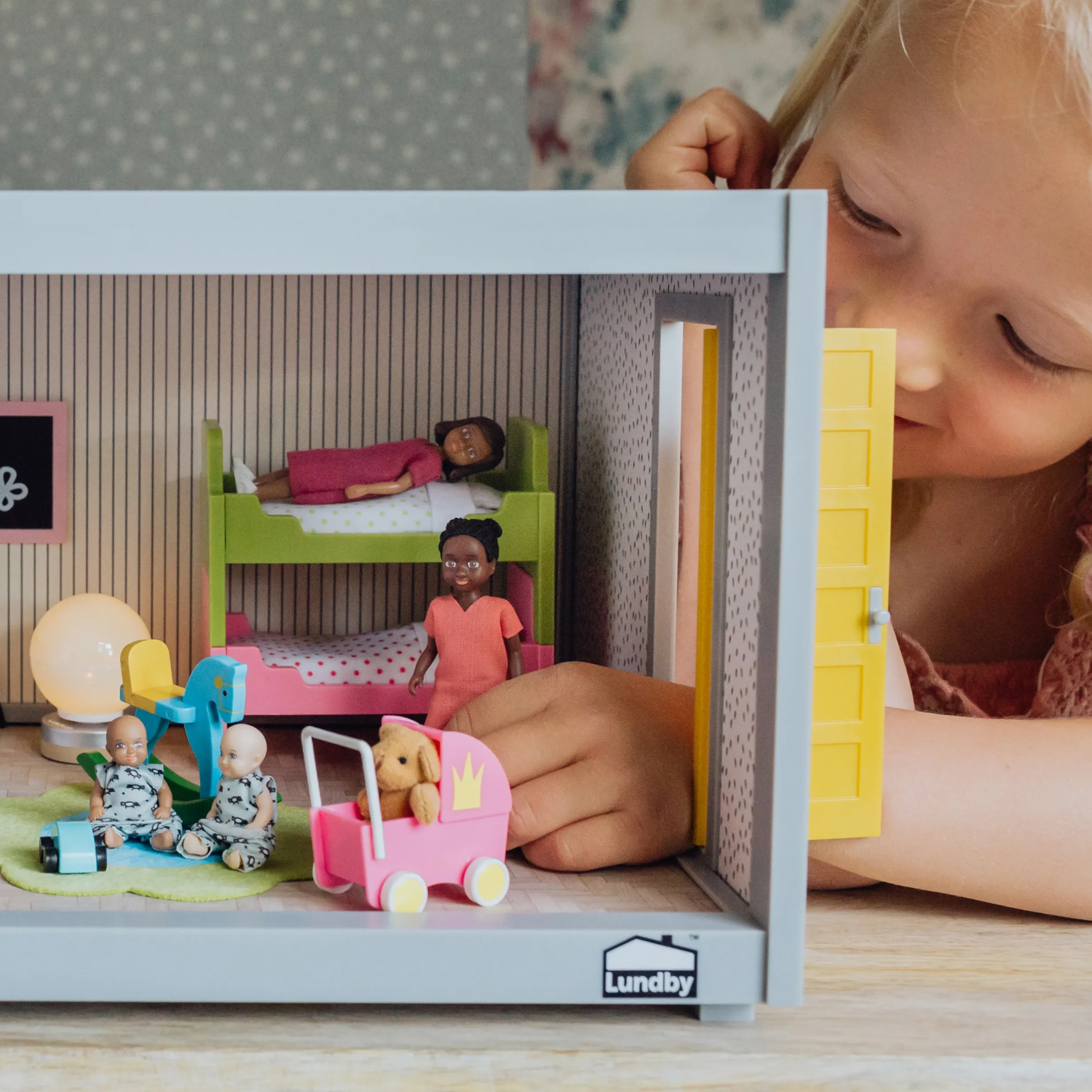 LUNDBY DOCKHUSTILLBEHÖR LEKSAKER